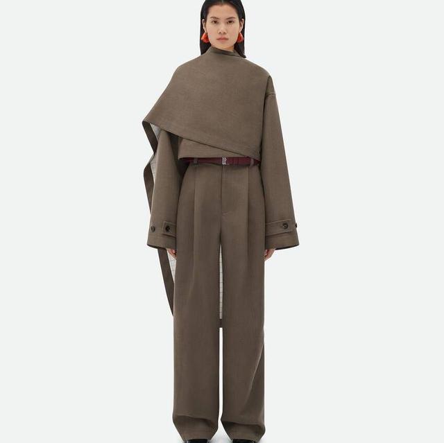 Soft Wool Twill Cape With Check Lining