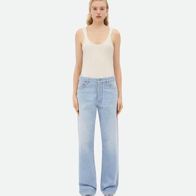 Wide Leg Light-Bleached Denim