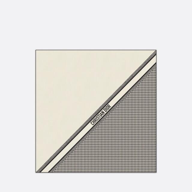 30 Montaigne 70 Square Scarf
