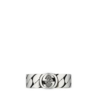 Wide ring with Interlocking G