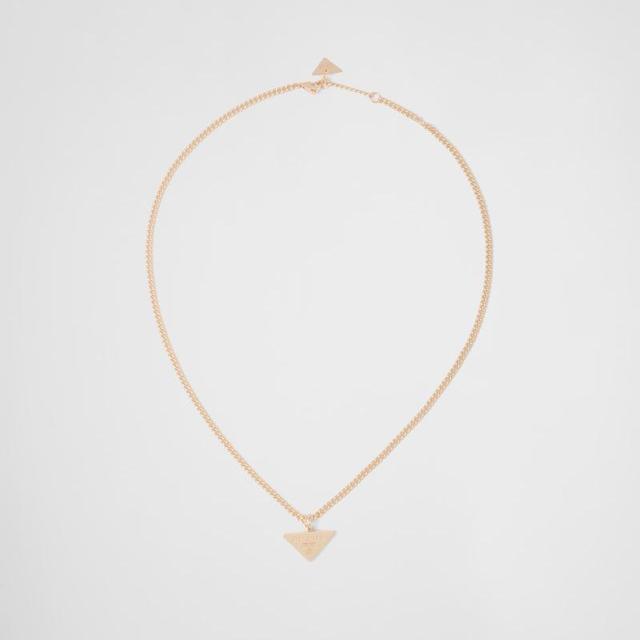Eternal Gold pendant necklace in yellow gold
