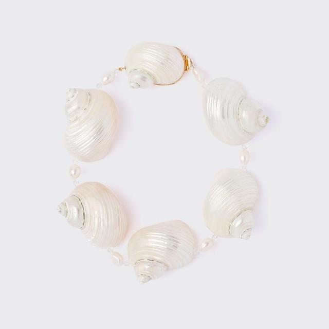 Silver choker with shells